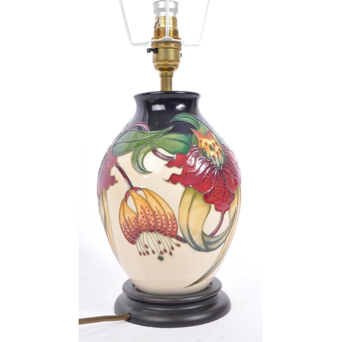 72 - Moorcroft Pottery - Contemporary Anna Lily table desk lamp light. With a ceramic pottery tapering bo... 