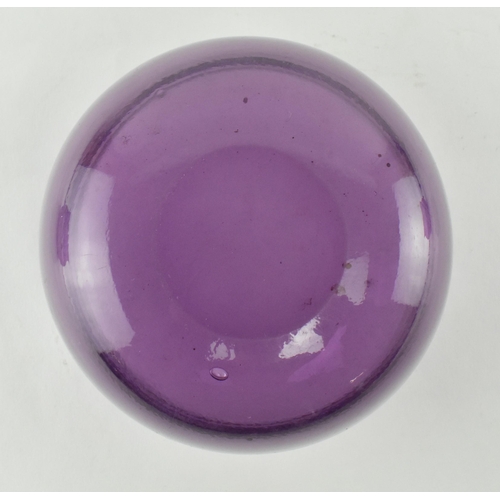 139 - A pair of early 19th century amethyst finger bowls, along with another similar example. Each bowl of... 