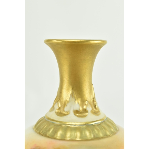 37 - Royal Worcester - J. Stinton - A 20th century c.1926 vase of form of baluster with flared rim. The v... 