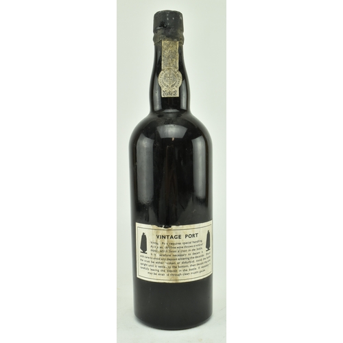 244 - A bottle of The Silver Jubilee Sandeman vintage 1977 port, bottled in 1979, 75cl, wax sealed intact.