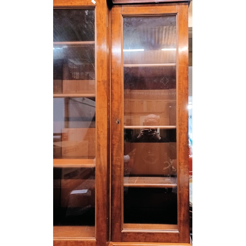 300 - A large 19th century Victorian mahogany breakfront library bookcase cabinet. Comprises a large centr... 