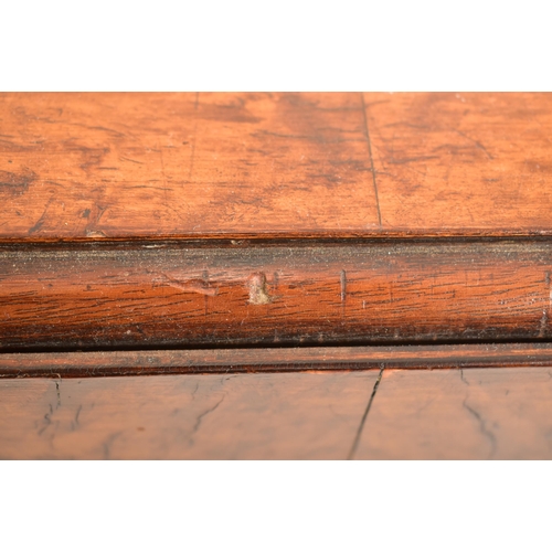 258 - A George III 18th century walnut spider leg drop leaf table. The table having straight drop leaf top... 