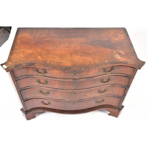 262 - A George III early 19th century mahogany serpentine fronted chest of drawers. The chest having a sha... 