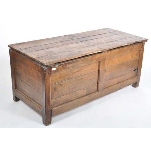 551 - A 19th century large French country elm - oak wood coffer blanket box chest. The chest being of plan... 