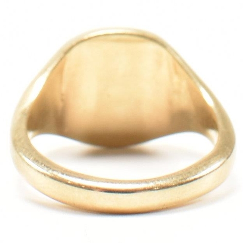 183 - A hallmarked 9ct gold signet ring. The signet ring having a chase decorated cartouche. Hallmarked fo... 