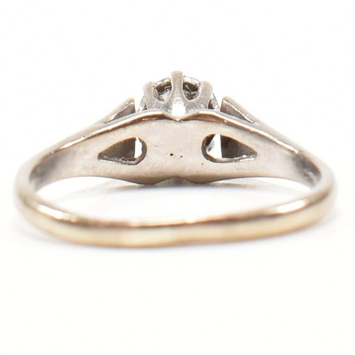 227 - A hallmarked 18ct gold diamond solitaire ring. The ring set with a round brilliant cut diamond in a ... 