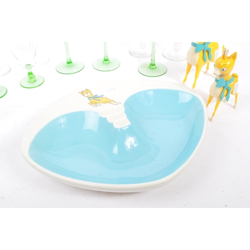 137 - Babycham - A collection of  mid 20th century 1960s Babycham items and vintage drinking glasses. To i... 