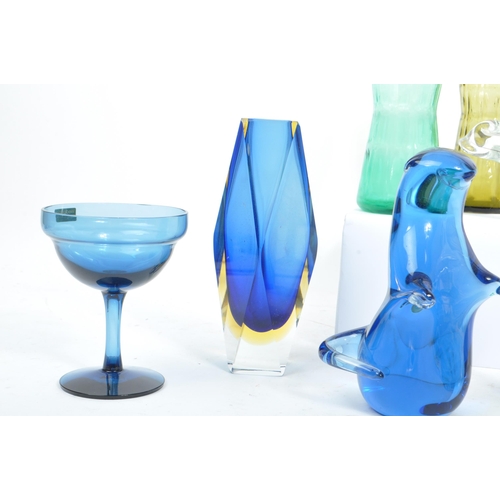 13 - A collection of vintage 20th century studio art glass. To include a Mandruzzato Sommerso multi facet... 