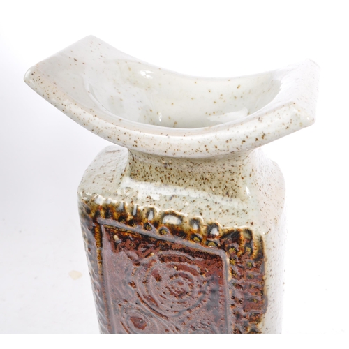 165 - Purbeck Studio Pottery - A large late 20th century 1970s studio vitreous stoneware ceramic pottery v... 