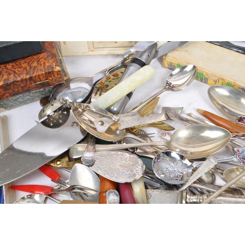 195 - A large collection of 20th century silver plate and stainless steel cutlery. The collection to inclu... 