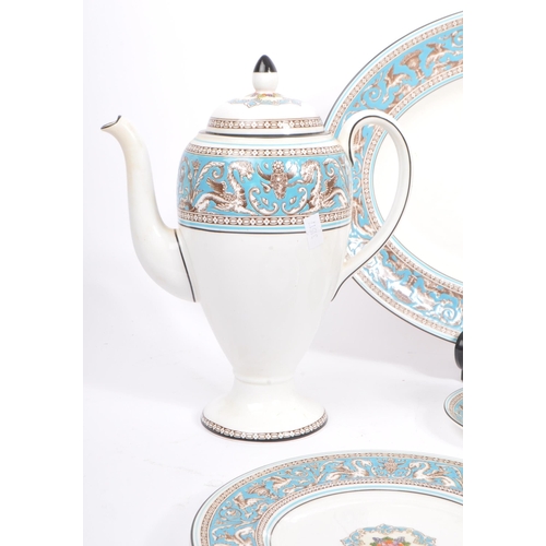 2 - Wedgwood - Florentine - A vintage 20th century porcelain china tea service set. Comprising of teapot... 