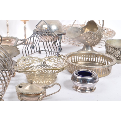 200 - A collection of 20th century pewter and silver plate tableware and other pieces. The collection to i... 