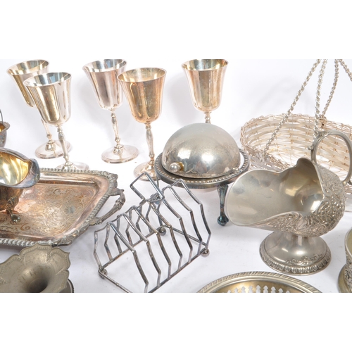 200 - A collection of 20th century pewter and silver plate tableware and other pieces. The collection to i... 