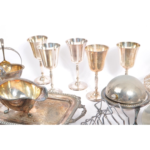 200 - A collection of 20th century pewter and silver plate tableware and other pieces. The collection to i... 