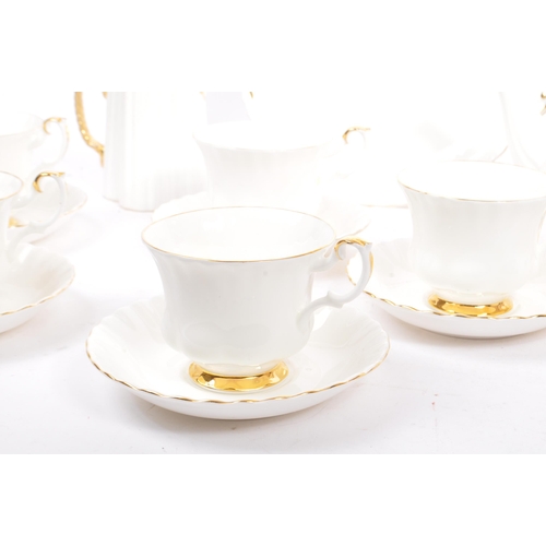 21 - Royal Albert - Val D'or - A vintage 20th century bone china porcelain tea service set. Comprising of... 