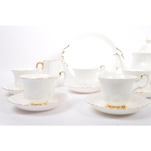 21 - Royal Albert - Val D'or - A vintage 20th century bone china porcelain tea service set. Comprising of... 