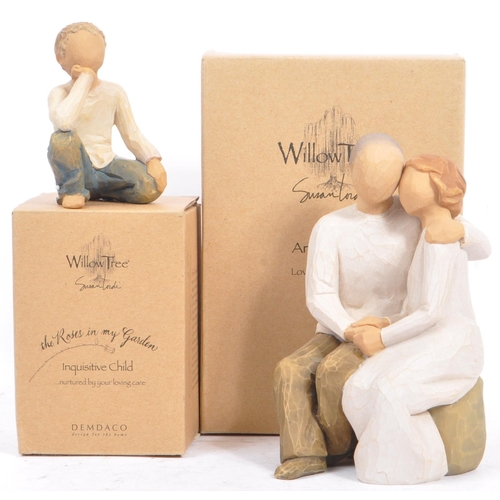 297 - A collection of contemporary giftware / ornaments and figurines. To include Juliana collection resin... 