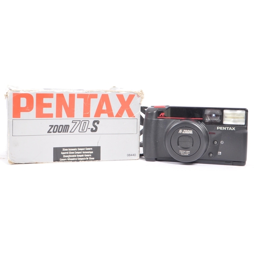 321 - Pentax - A collection of late 20th century Pentax 35mm compact point and shoot film cameras. The col... 