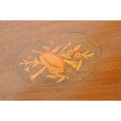 335 - An early 20th century circa 1920s mahogany and inlaid butlers' tray. Inlaid tray with gallery surrou... 