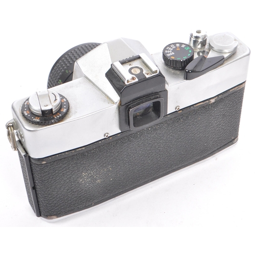 342 - A collection of 20th century Japanese 35mm SLR film cameras, including Ricoh. The collection consist... 