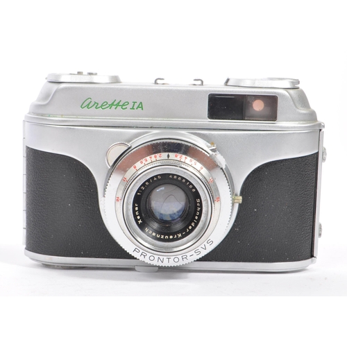 345 - A collection of mid 20th century German film cameras. The collection to include a Ihagee EXA 1A 35mm... 