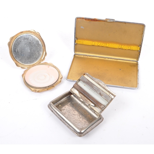 368 - A collection of 19th and 20th century Ladies curios. The collection to include a two silver tone met... 