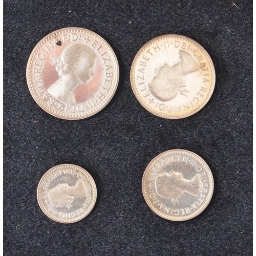 447 - A 20th century 1974 Maundy money uncirculated .925 sterling silver coin set. The obverse of each coi... 