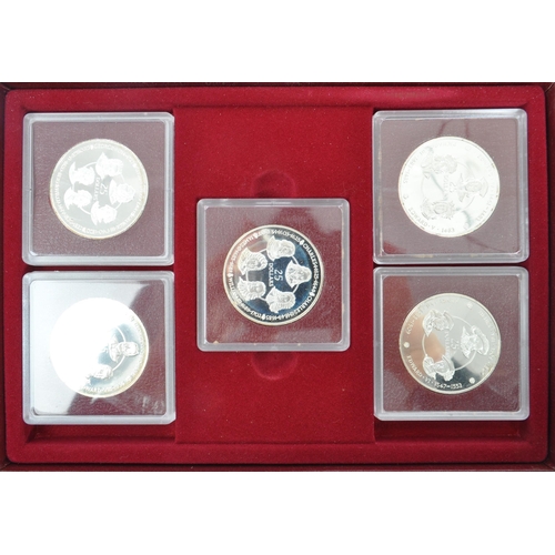 457 - The Cayman Islands Silver Kings Collection 1980. Proof set of 10 $25 dollars silver coins. All in or... 