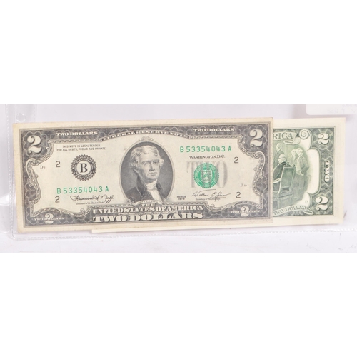 476 - A collection of 20th century circa 1985 uncirculated and very fine United States of America US dolla... 