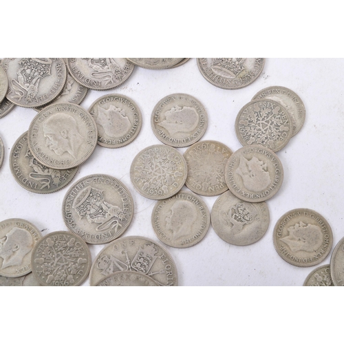 498 - A collection of 20th century circa. 1922-1947 British coins to include sixpence, florins and shillin... 