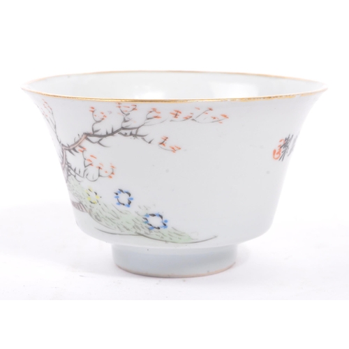 70 - An early 20th century 1920's Chinese Oriental hand painted famille verte porcelain bowl - tea / wine... 