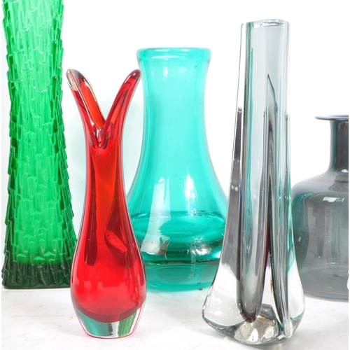 81 - A varied collection of vintage 20th century Scandinavian, Continental & British studio art glass. To... 