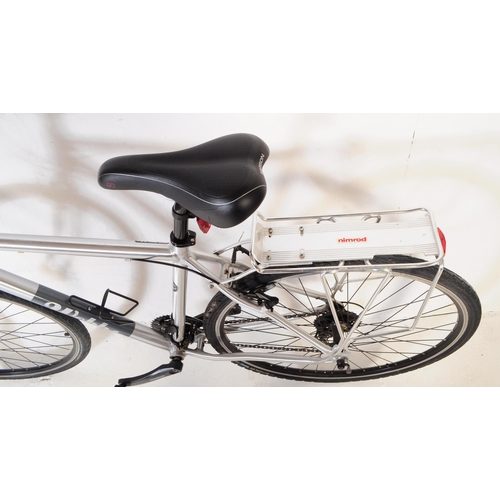 791 - Webbs of Warmley - A contemporary hybrid commuters push bike / bicycle. Of silver colourway with shi... 