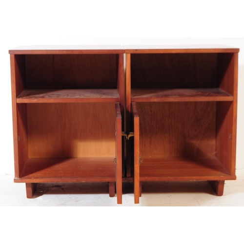 567 - Avalon - A pair of mid 20th century Avalon Yatton teak veneer bedside tables / cupboards. The cupboa... 