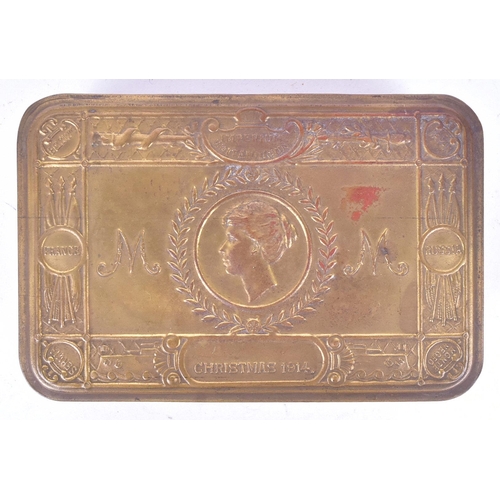 116 - A WWI First World War Princess Mary Christmas 1914 tin along with x2 pocket bibles.One with Lord Rob... 