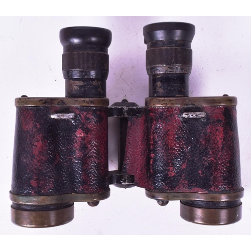 188 - A pair of WWII Second World War British Kershaw made binoculars housed in 1941 dated (37 pattern) we... 