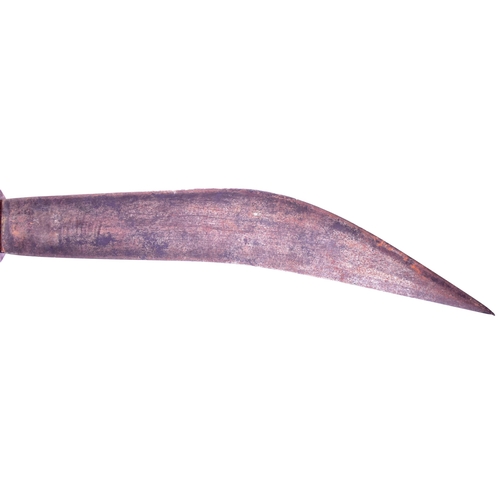 189 - An East African Afar People ( Ethiopian ) Gile / Jile dagger. Waisted wooden grip with applied circu... 