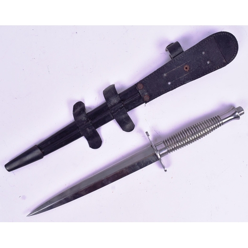 224 - A replica British FS Fairbairn Sykes Commando knife / dagger. Stainless steel blade and solid metal ... 