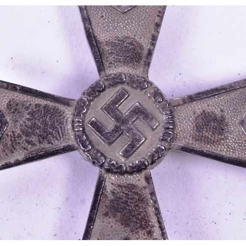 254 - A WWII Second World War Third Reich Nazi German War Merit Cross. A 1st Class non-combatant example w... 