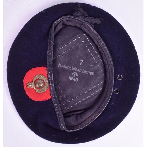 282 - A WWII Second World War Royal Marines training beret. Red ' tomb stone ' patch with Royal Marines Ki... 