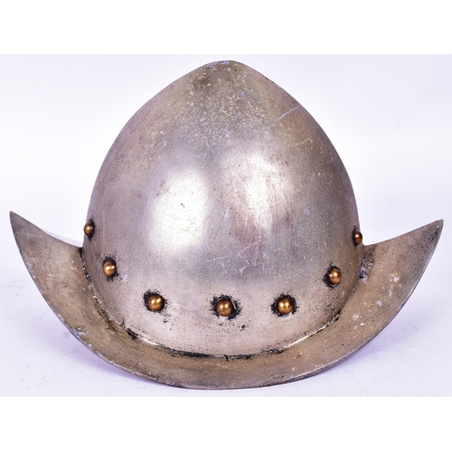 337 - A vintage 20th Century replica of a medieval style Spanish Morion / Pikemans pot helmet. One piece m... 