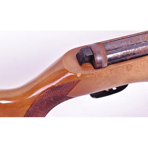 352 - Vintage British made Diana-Milbro Series 70 Model 71 break barrel rifle. Spring power mechanism brea... 