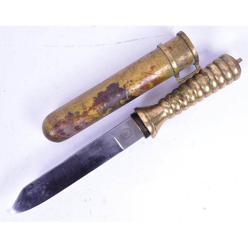 40 - A WWII Second World War Third Reich Nazi German Kriegsmarine divers knife. Heavy duty brass ribbed g... 