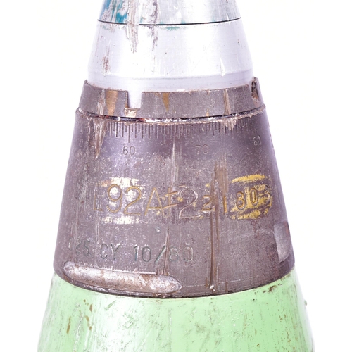 401 - A vintage 1980s (1985) British 105mm Howitzer INERT artillery shell projectile. Made by Royal Labora... 