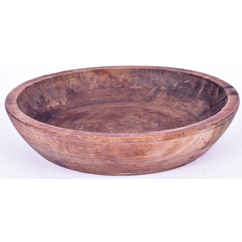 430 - Mahatma Gandhi (1869-1948) -  an early to mid 20th century Indian wooden fruit or rice eating bowl /... 