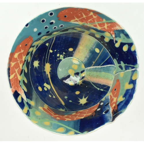 211 - Mary Vigor (b. 1947) - A Studio Art Pottery semi porcelain polychrome slip glazed decoration bowl va... 