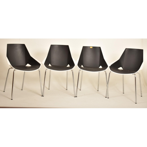 274 - Actiu - Viva Chair - A matching set of contemporary designer stacking dining chairs / café chairs. E... 