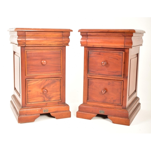 279 - Ancient Mariners Furniture - A pair of vintage late 20th century mahogany bedside chests in the mann... 