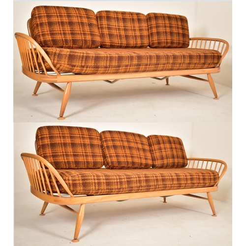 280 - Lucian Ercolani - Ercol - Model 355 - Studio Couch - A pair of retro mid 20th century 1970s striped ... 