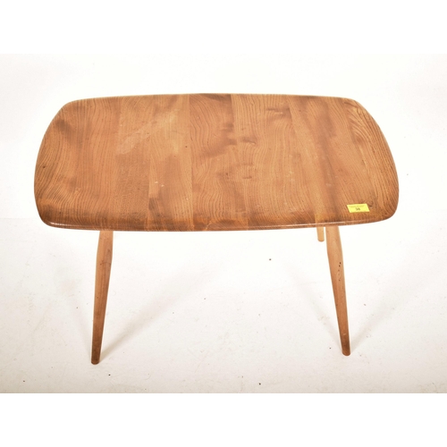 38 - Ercol - British Modern Design - A retro mid century elm wood plank coffee / occasional low table. Th... 